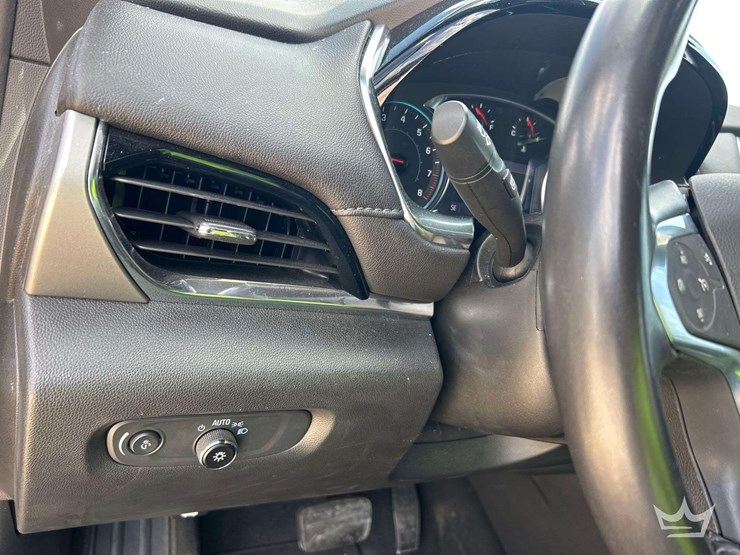 2022-chevrolet-traverse-image-15