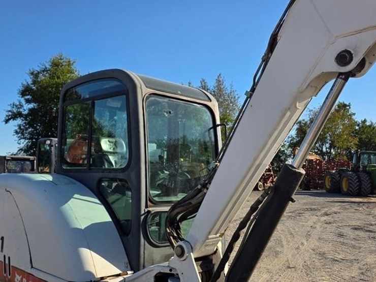 2006-bobcat-341g-image-36
