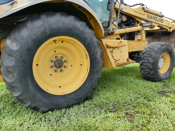new-holland-675e-image-6