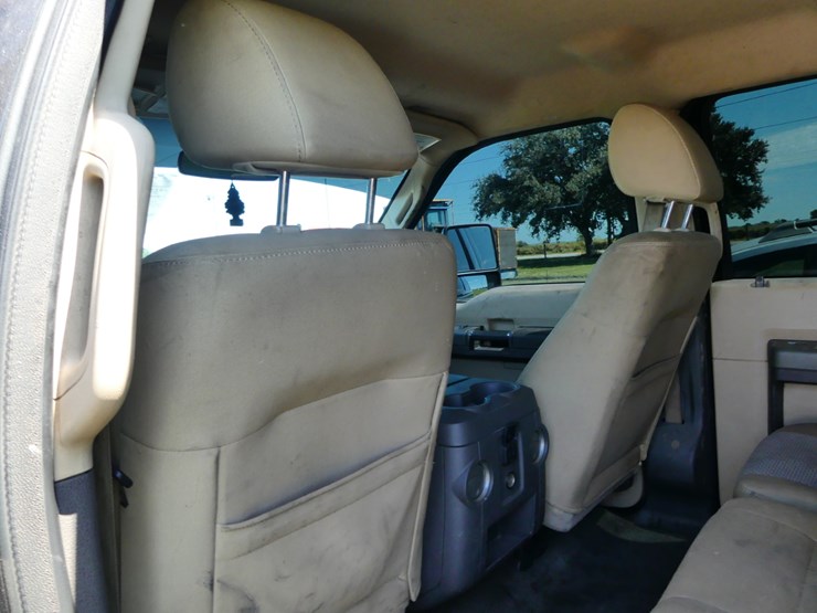 2011-ford-f250-xl-image-9