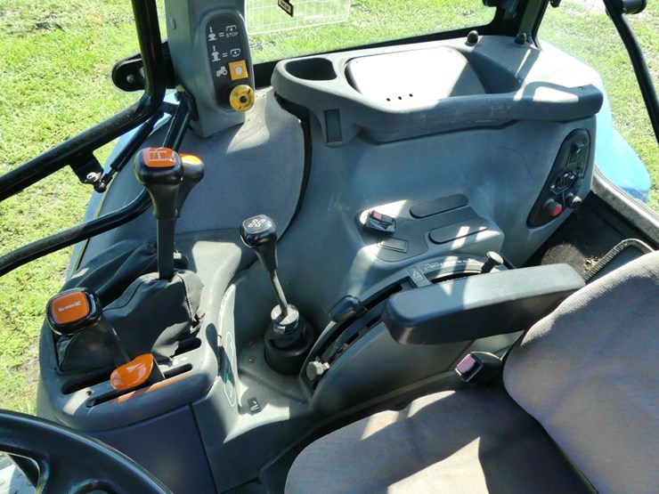 new-holland-t5.100-image-12