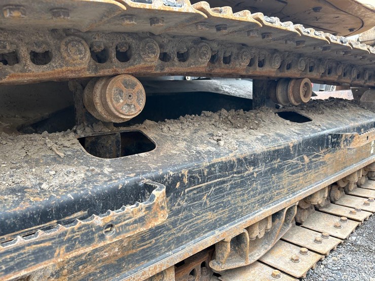 2020-caterpillar-315f-lcr-image-17