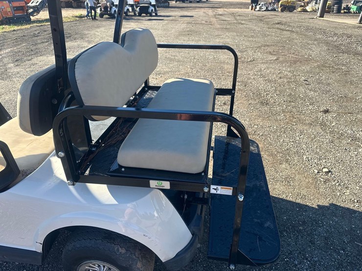 e-z-go-elite-rxv-4-passenger-golf-cart-image-9