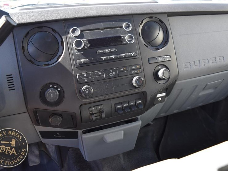 2015-ford-f350-sd-image-38