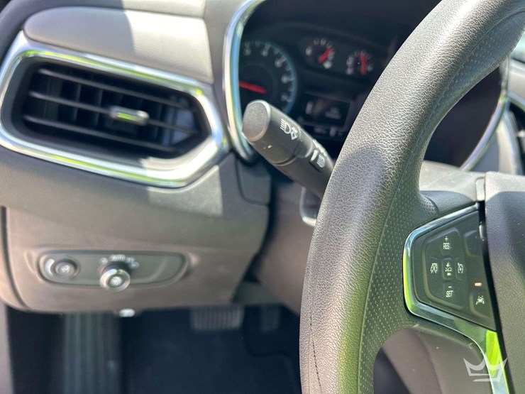 2020-chevrolet-equinox-image-13