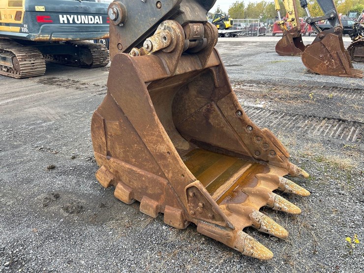 2024-john-deere-350-image-67