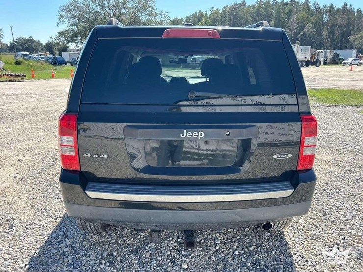 2016-jeep-patriot-image-25