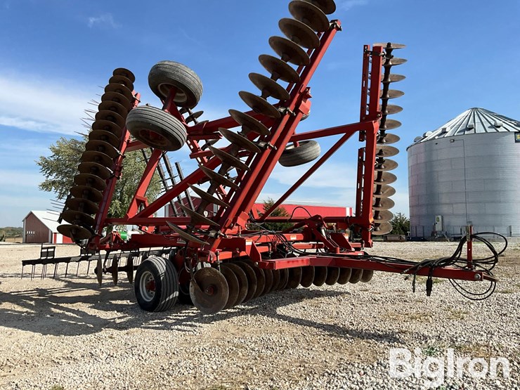 case-ih-3950-image-3