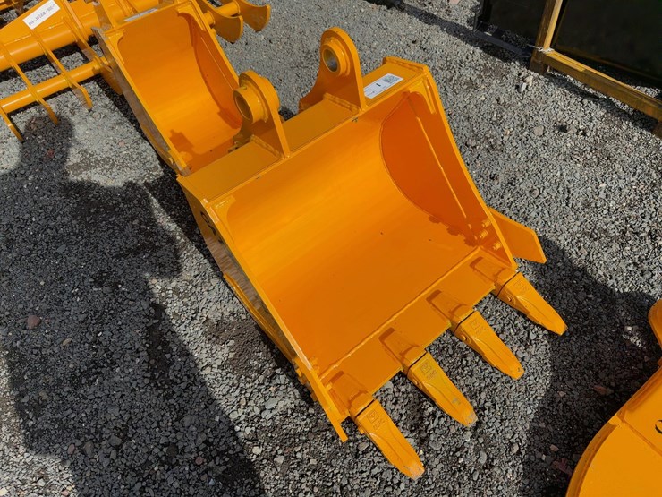 caterpillar-305-image-2