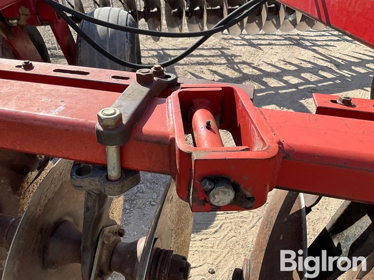 case-ih-3950-image-11
