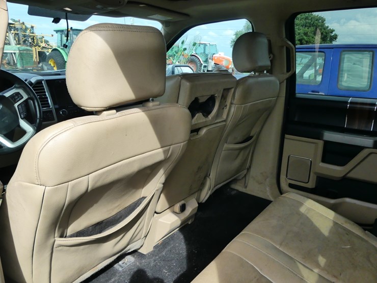 2015-ford-f150-lariat-image-9