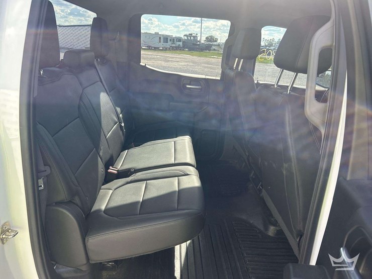 2019-chevrolet-silverado-1500-image-24