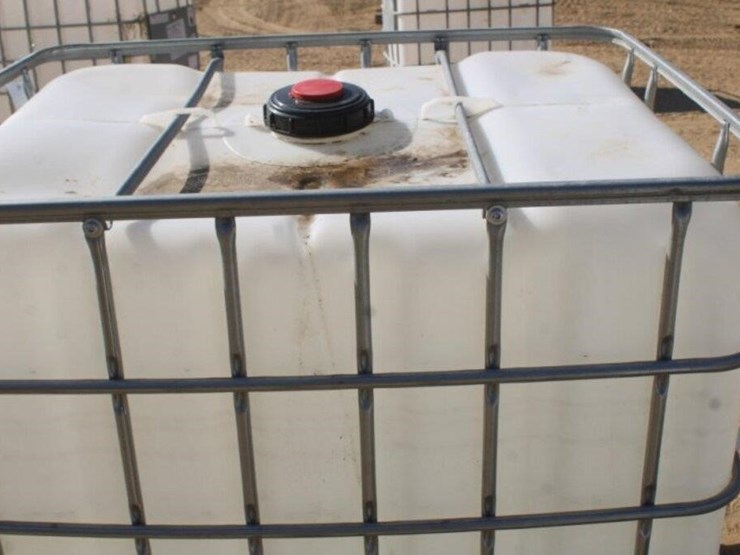 poly-tanks-in-cages-image-6