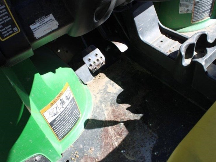 john-deere-gator-image-15