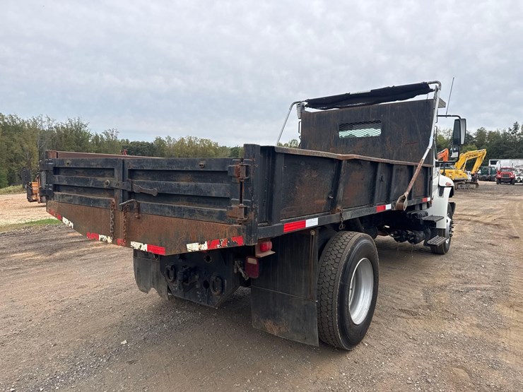 2006-international-durastar-4400-image-6