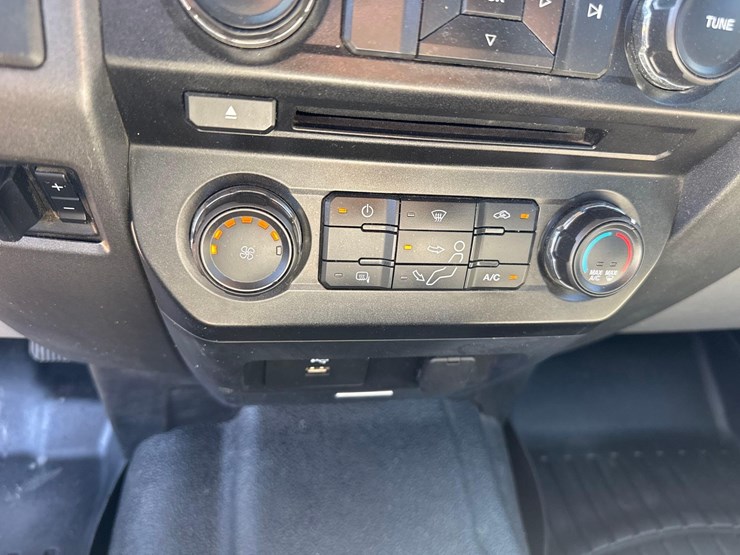 2018-ford-f550-xl-image-22
