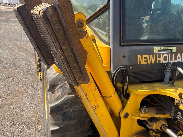 new-holland-lb75b-image-14