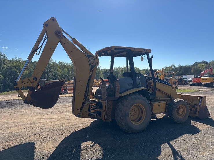 2001-caterpillar-420d-image-7