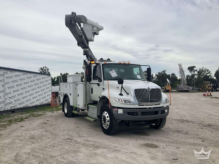 2015-international-durastar-4300-image-1