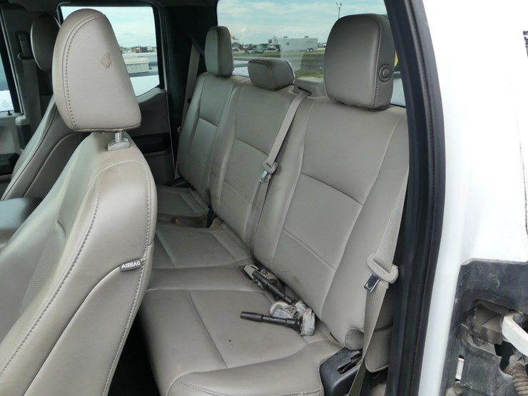 2019-ford-f150-xl-image-10