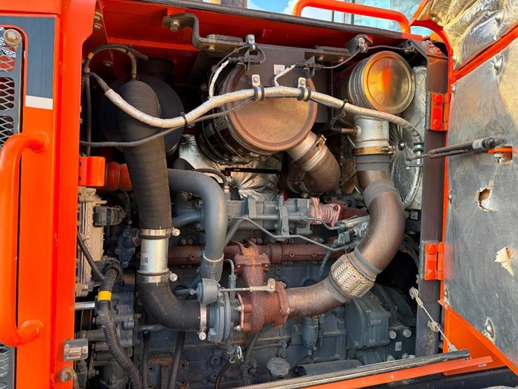 2017-doosan-dl250-5-image-38