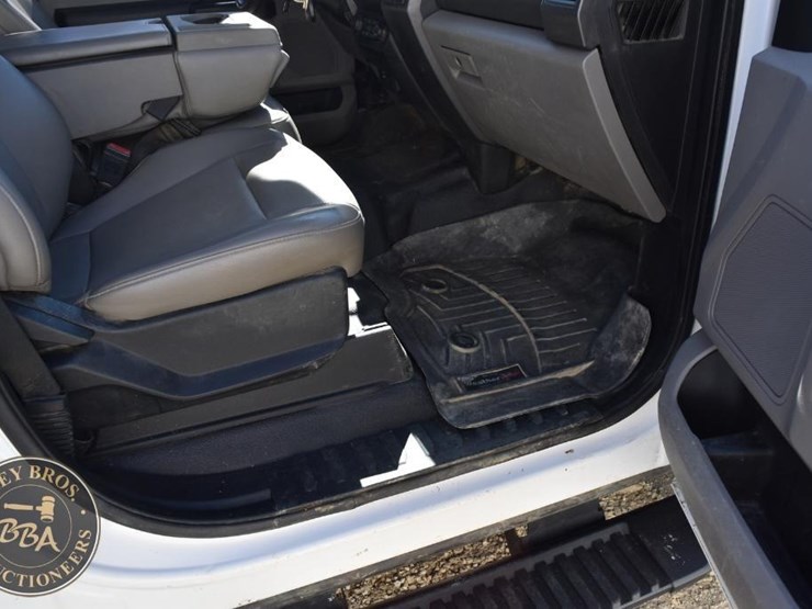 2020-ford-f550-xl-image-53
