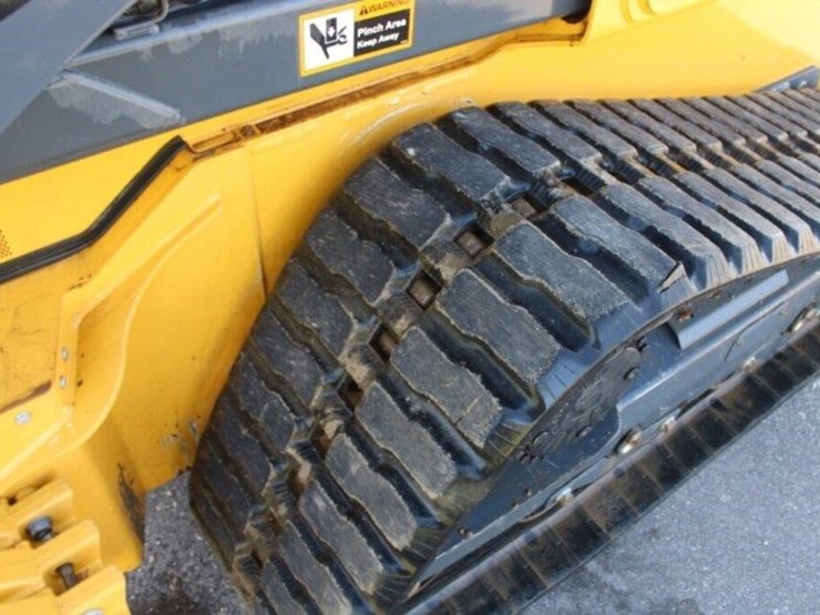 2024-deere-333g-image-31