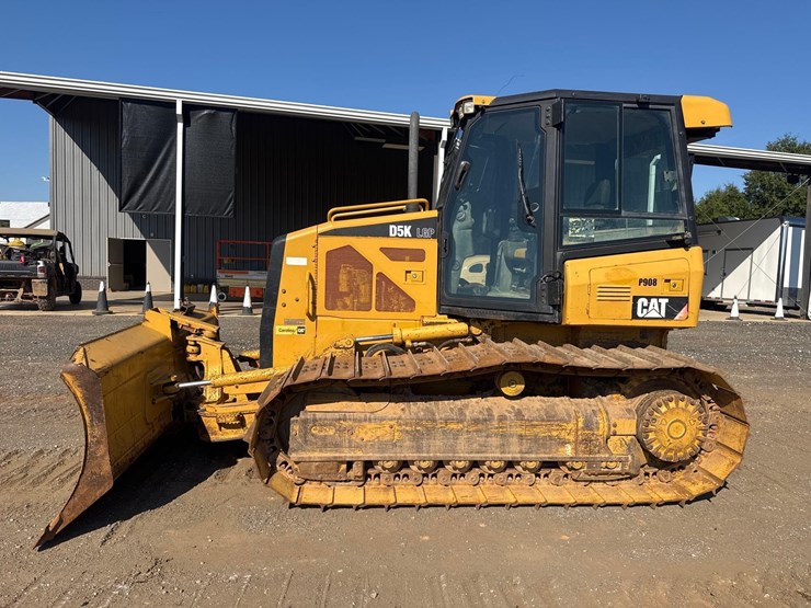 2014-caterpillar-d5k-lgp-image-2