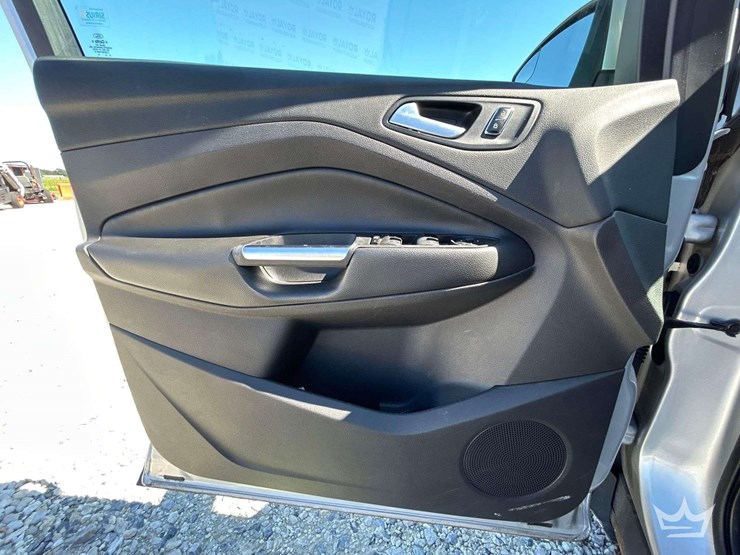 2016-ford-escape-image-10