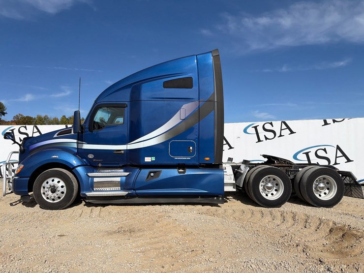 2018-kenworth-t680-image-2