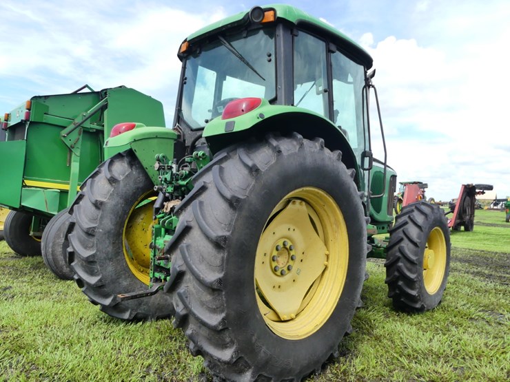 john-deere-6415-image-3