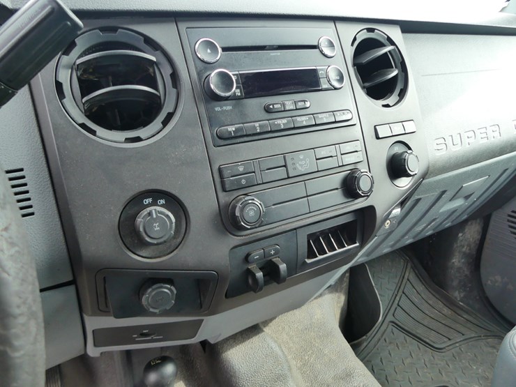 2016-ford-f250-xl-image-13