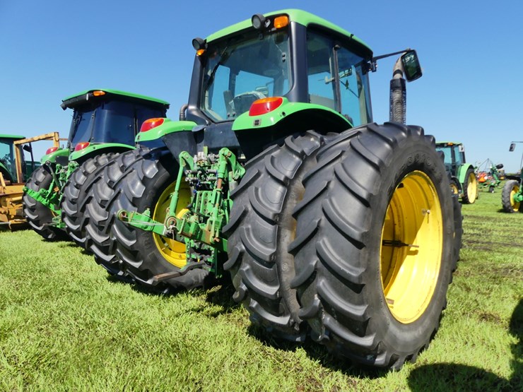 2014-john-deere-6125m-image-3