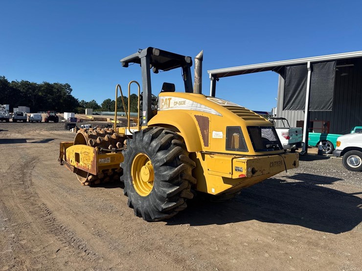 2006-caterpillar-cp-563e-image-4
