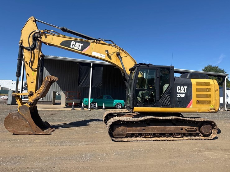 2013-caterpillar-320el-image-2