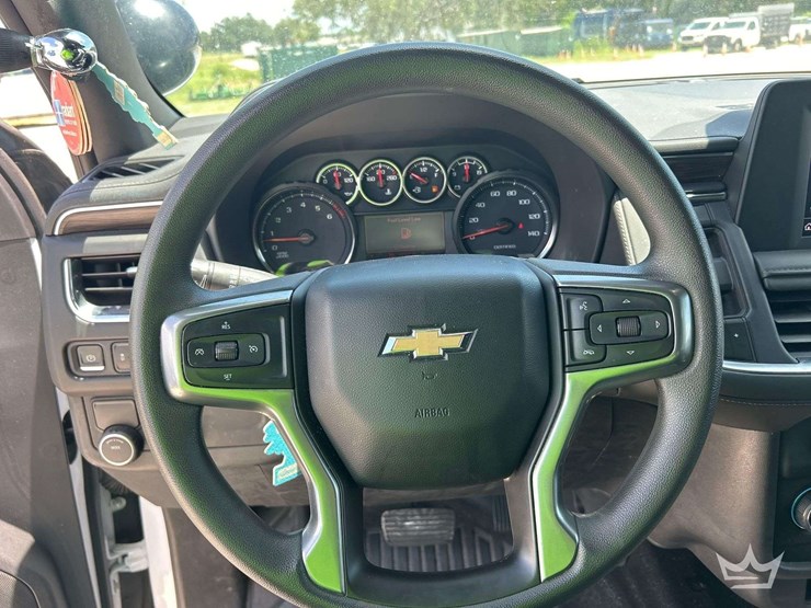 2023-chevrolet-tahoe-image-14