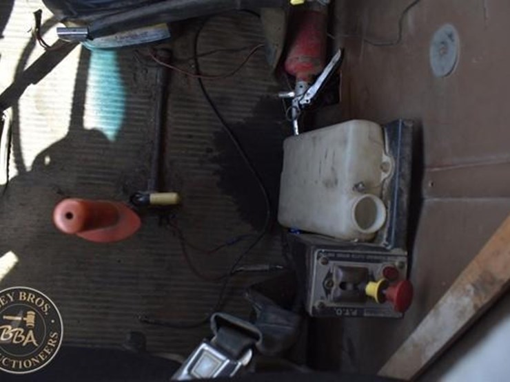 1988-ford-l8000-image-43