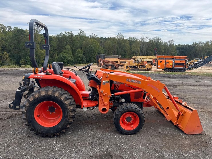2012-kubota-l3200d-image-7