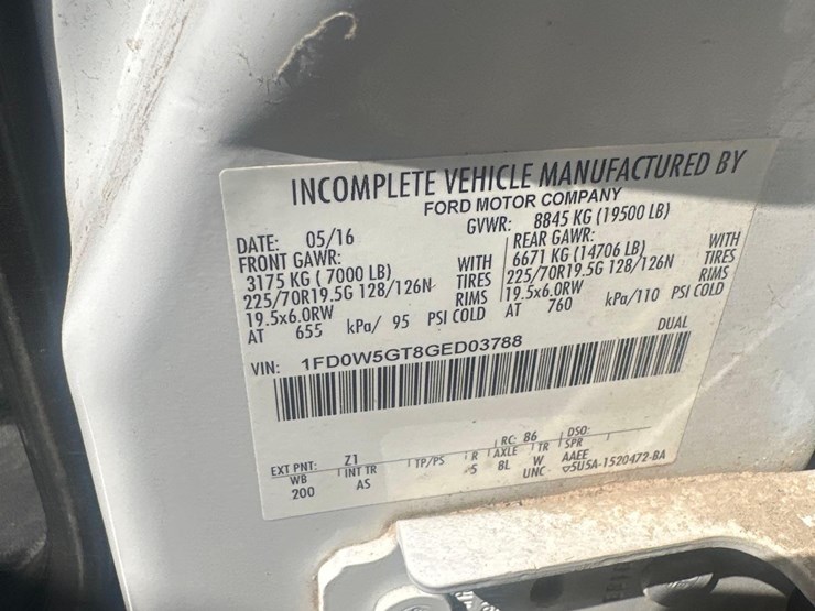 2016-ford-f550-image-24