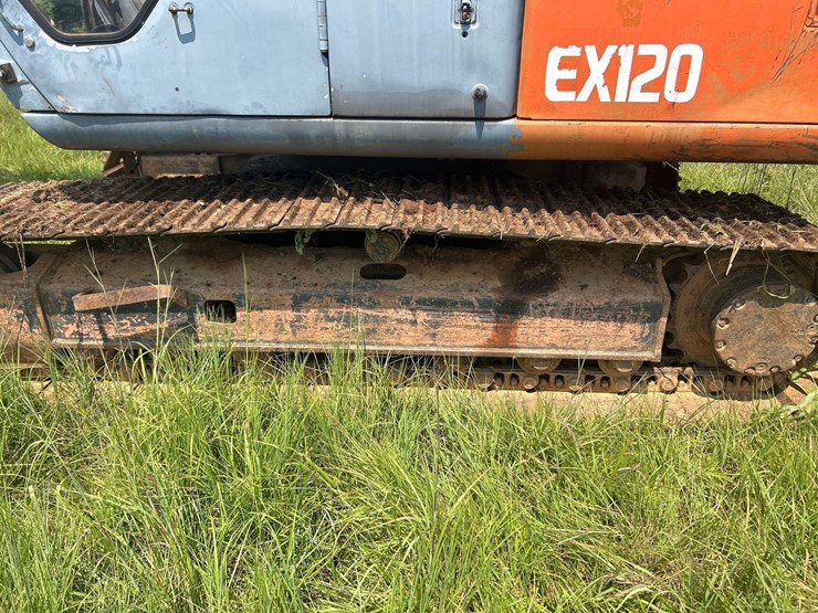 hitachi-ex120-image-8