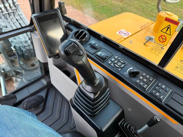 volvo-ec60e-image-52