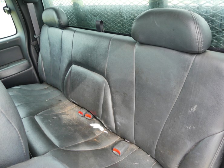 2002-chevrolet-3500-image-11