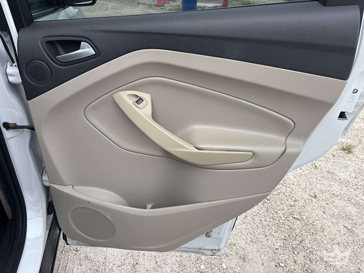2017-ford-escape-image-26