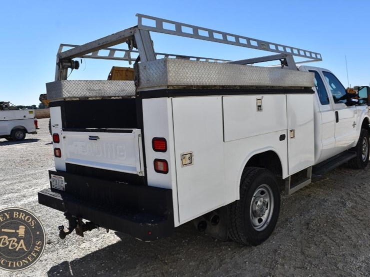 2015-ford-f350-sd-image-4