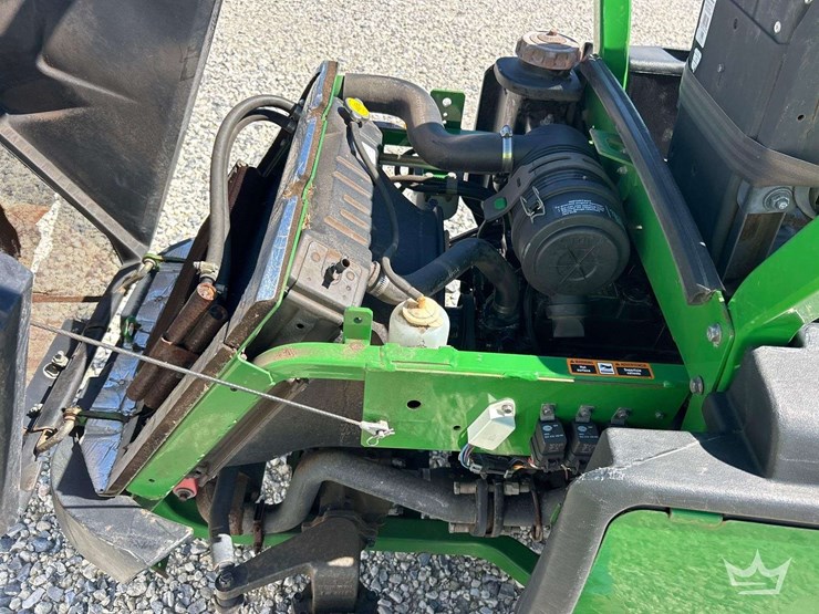 2014-john-deere-f1400-4wd-diesel-front-mower-with-60in.-trimax-fx155-flail-mower-attachment-image-8