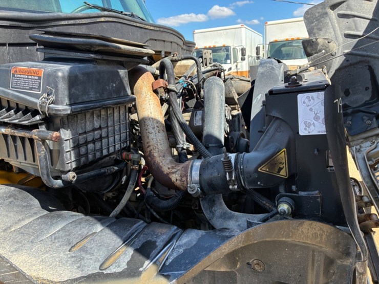 2013-international-durastar-4300-image-14