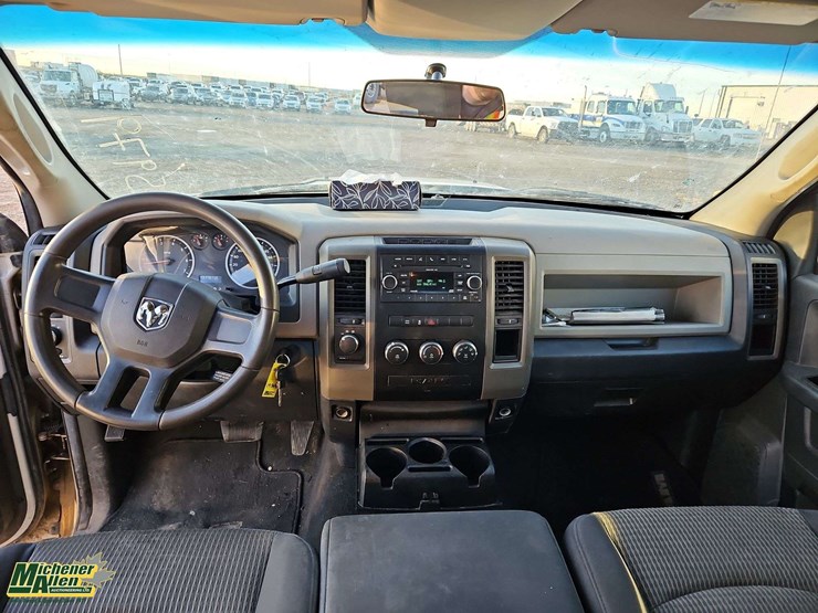 2010-dodge-ram-1500-image-30
