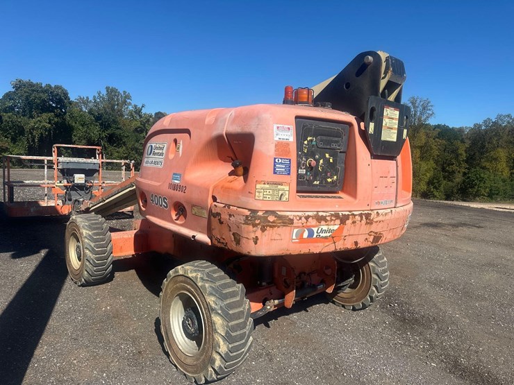 2013-jlg-400s-image-6