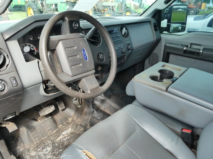 2016-ford-f250-xl-image-13