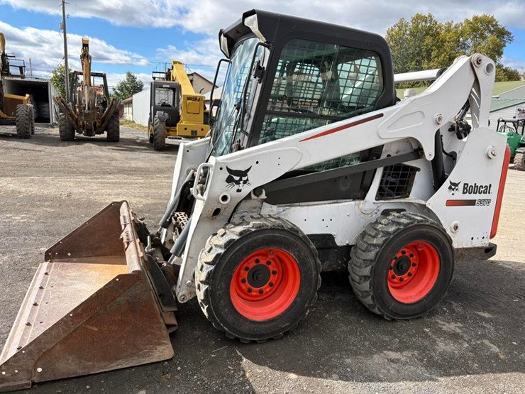 2016-bobcat-s570-image-1